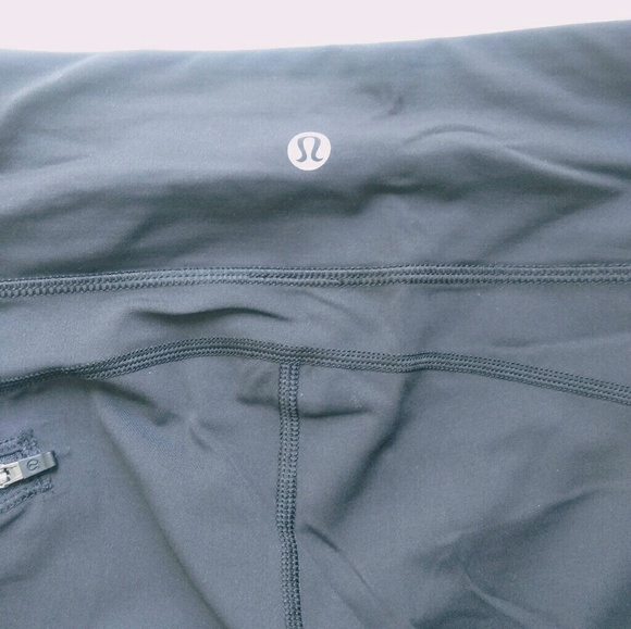 Lululemon capris - Picture 5 of 5